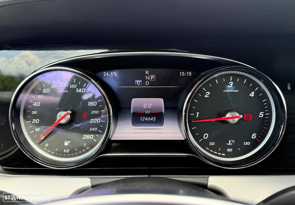 Mercedes-Benz E 220 d AMG Line Aut. - 31