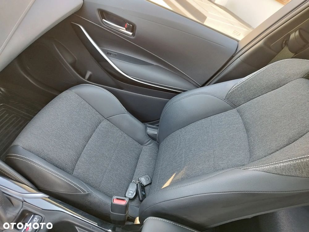 Toyota Corolla 1.8 Hybrid Executive - 20