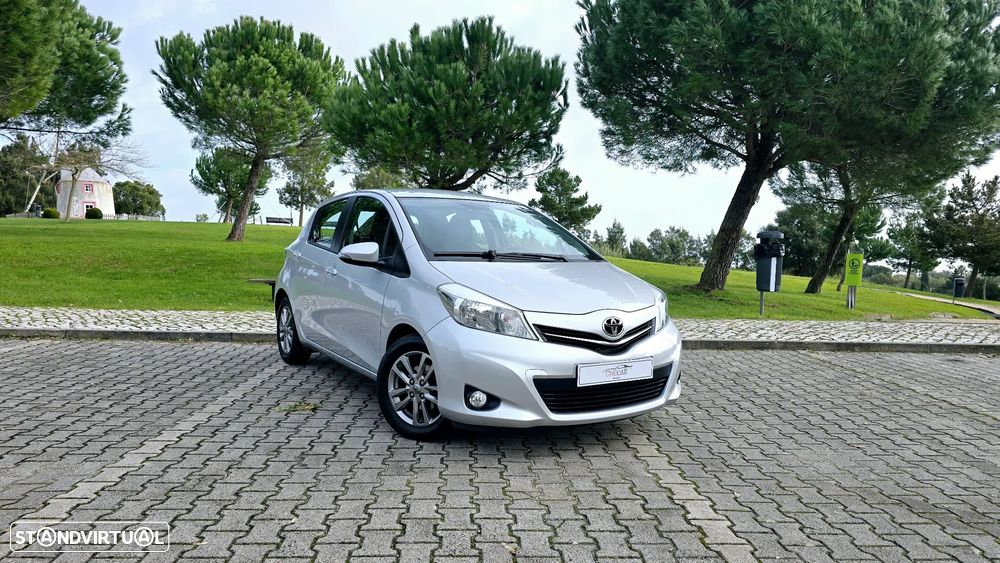 Toyota Yaris 1.33 VVT-i Comfort+P.Style - 3
