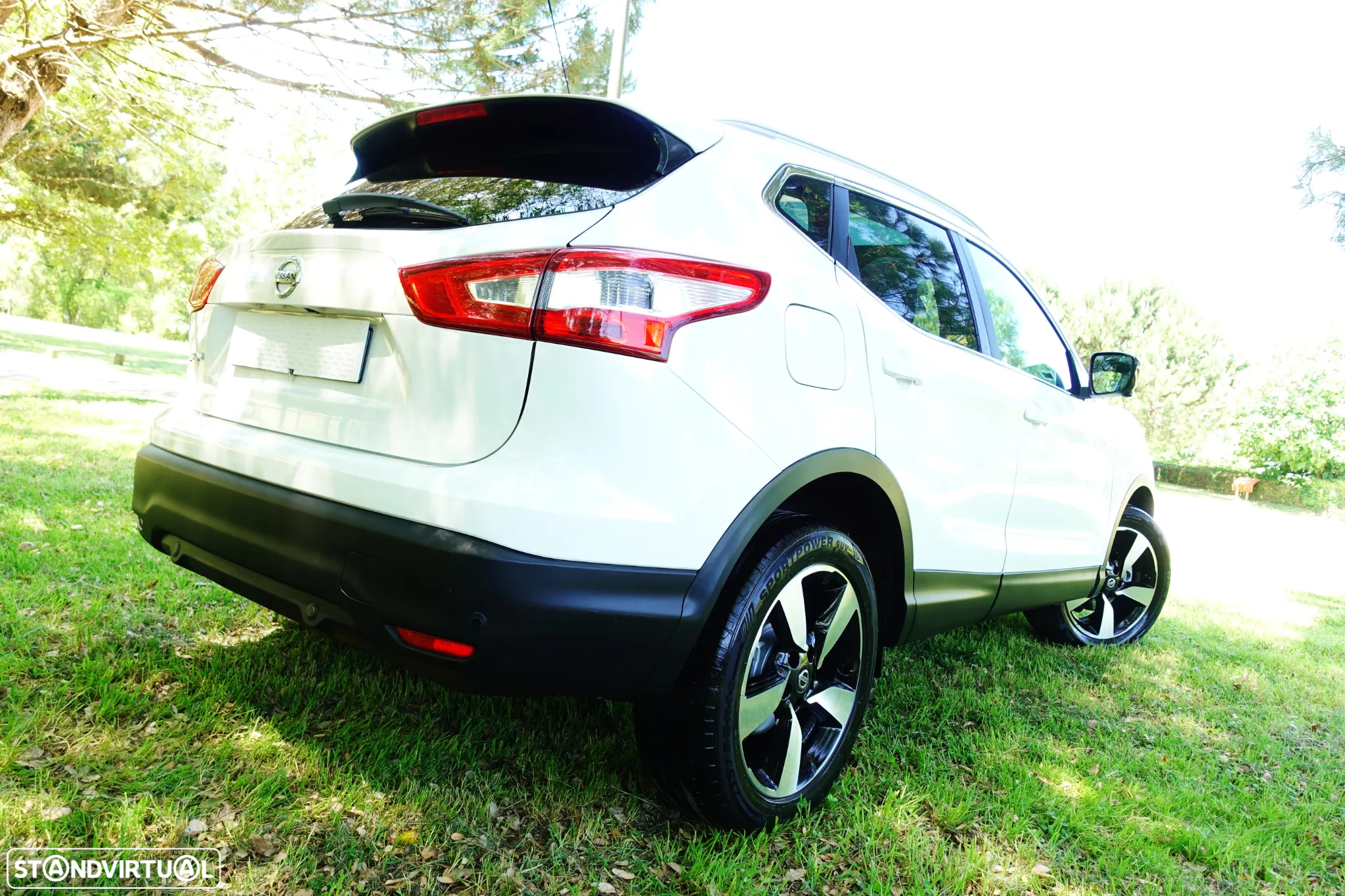 Nissan Qashqai 1.6 dCi N-Connecta 18 - 5