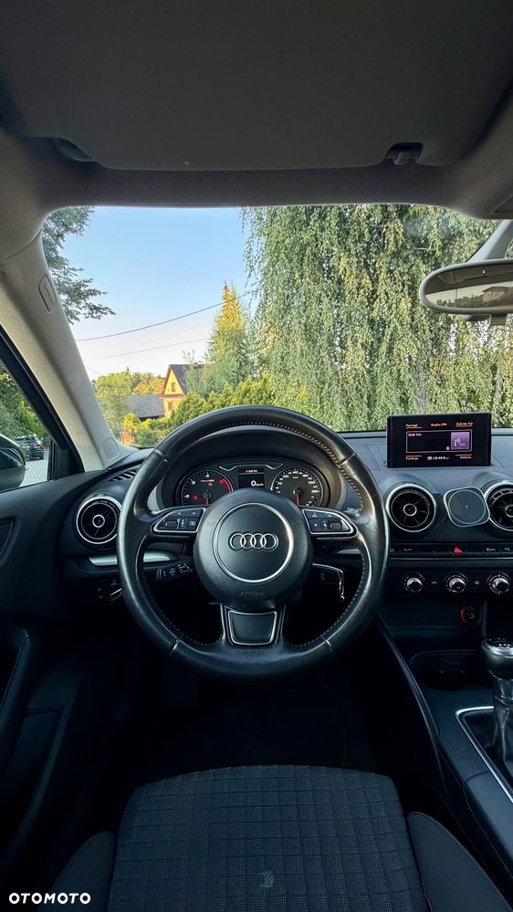 Audi A3 Sportback 1.6 TDI Attraction - 17