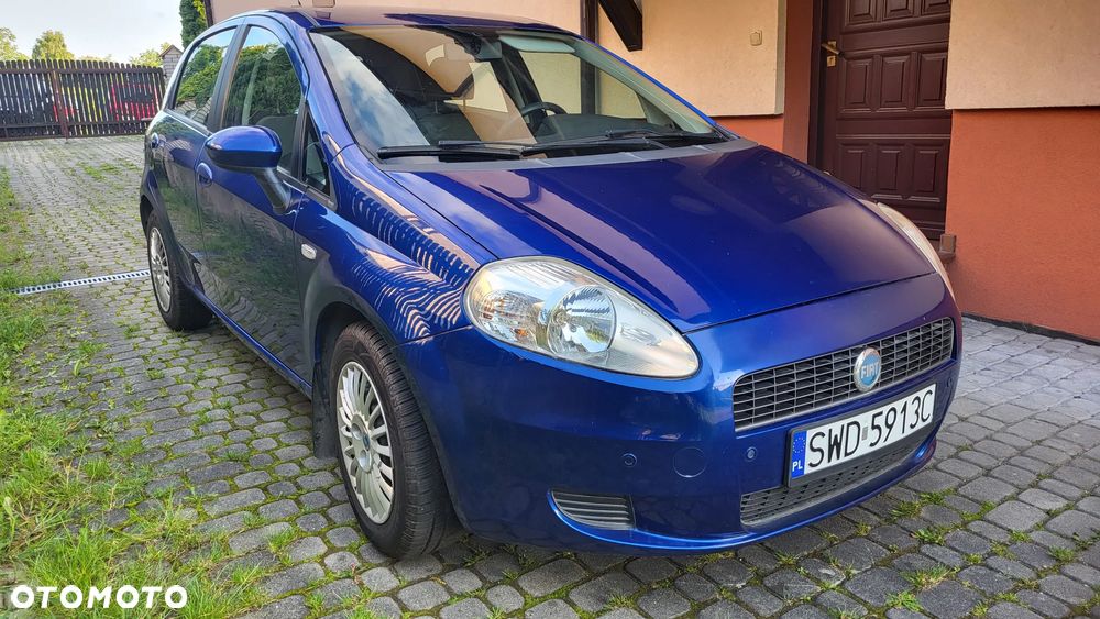 Fiat Grande Punto Actual 1.2 8V Fresh - 1