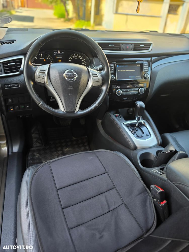Nissan Qashqai 1.6 DCI Xtronic TEKNA - 9