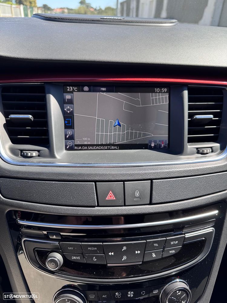 Peugeot 508 RXH 2.0 HDi Hybrid4 2-Tronic - 26