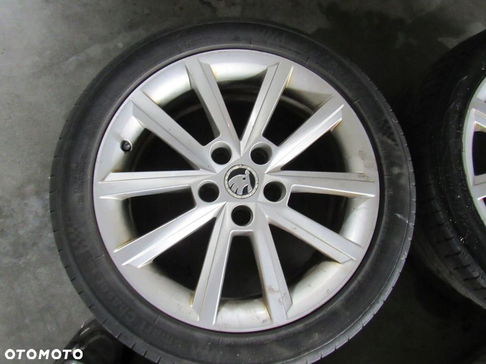 Skoda Octavia Mk3 5E 2014 Felgi aluminiowe R17 komplet - 5