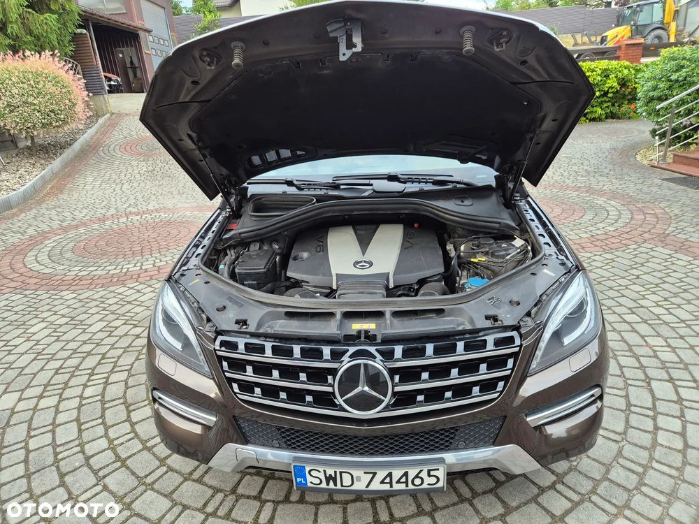 Mercedes-Benz ML - 14