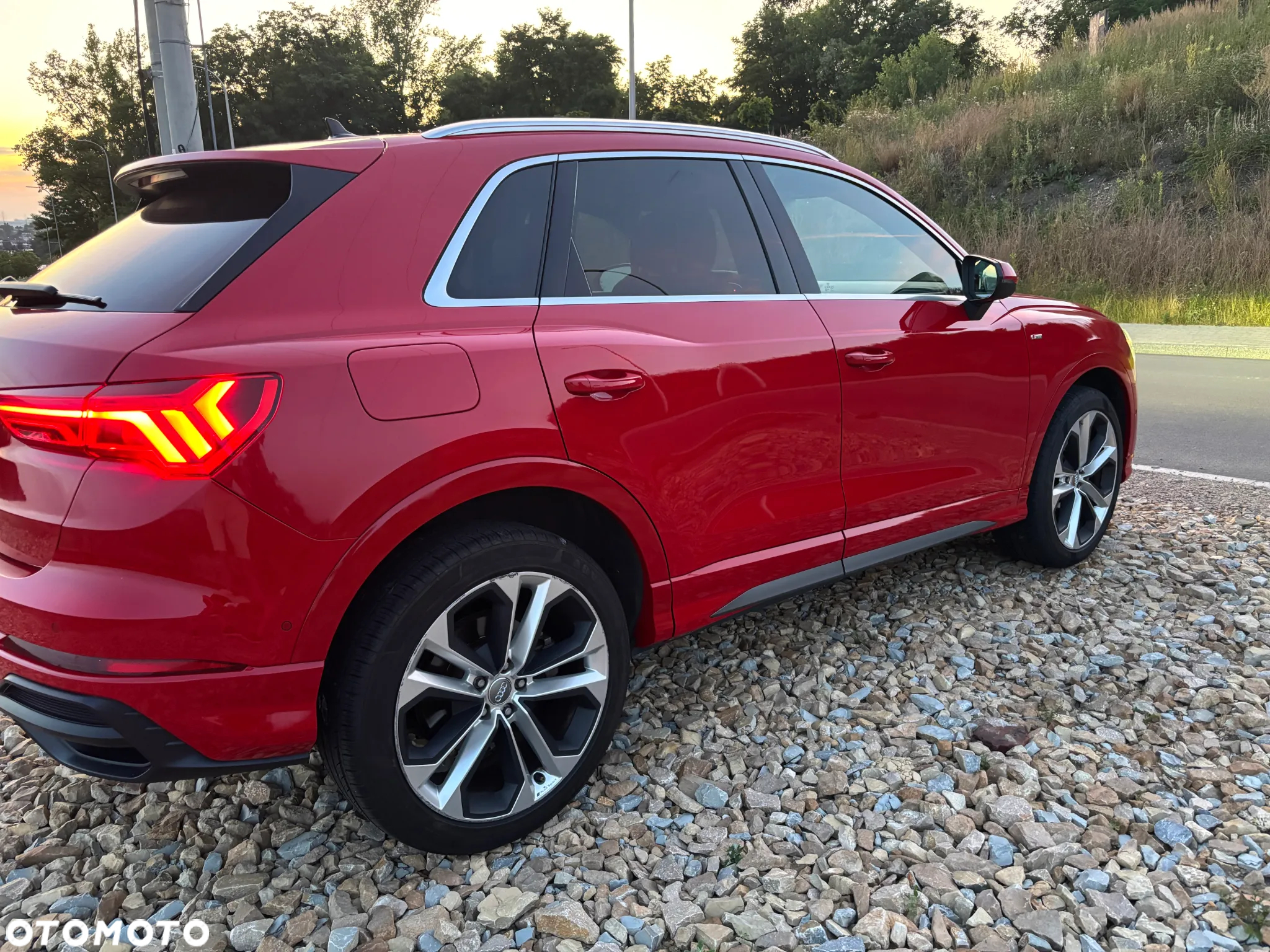 Audi Q3 45 TFSI quattro S tronic S line - 4