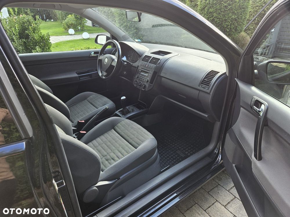 Volkswagen Polo 1.4 Tour - 18