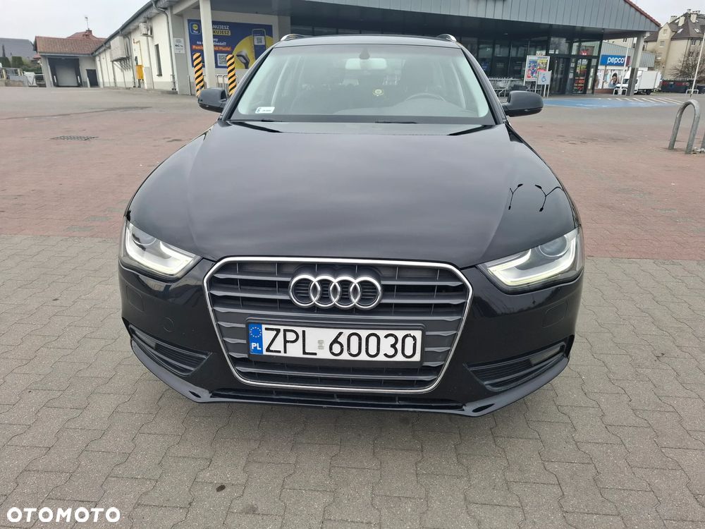 Audi A4 Avant 2.0 TDI DPF Ambiente - 8