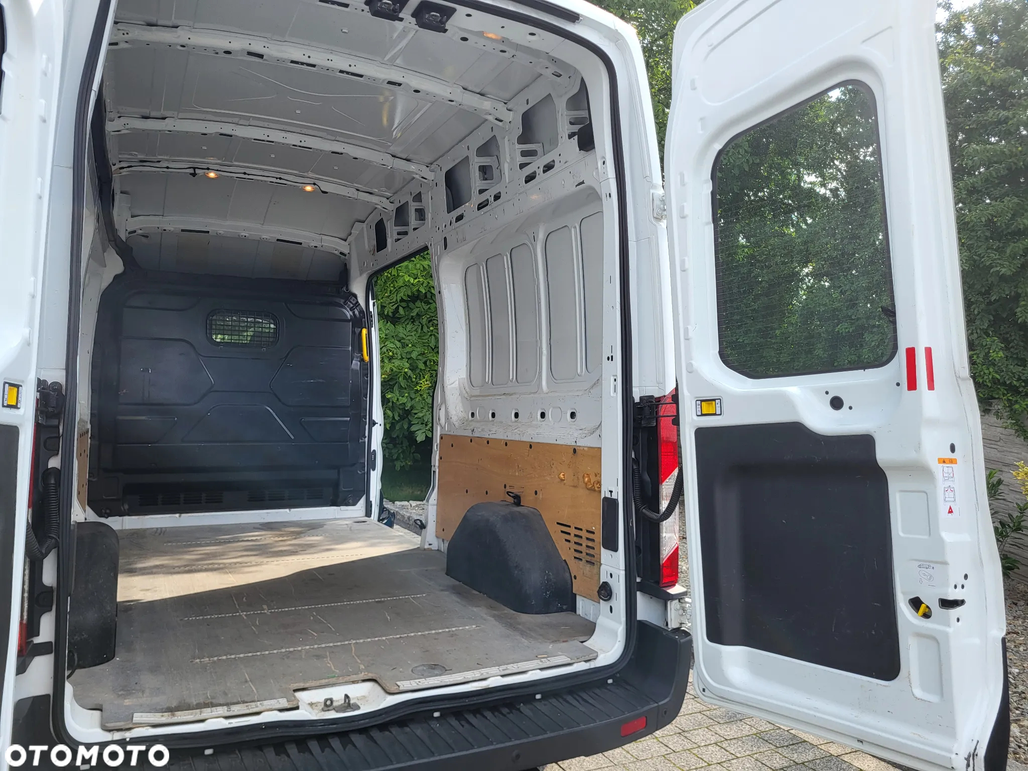 Ford Transit - 20