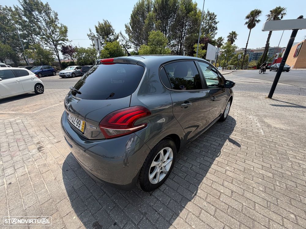 Peugeot 208 1.2 PureTech Active - 15