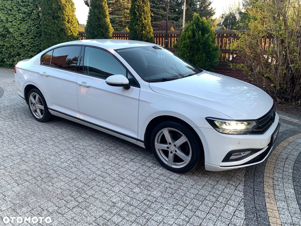 Volkswagen Passat 2.0 TDI EVO Elegance - 32