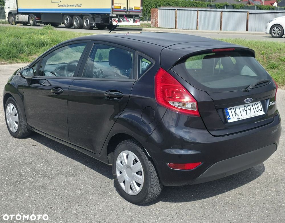 Ford Fiesta - 4