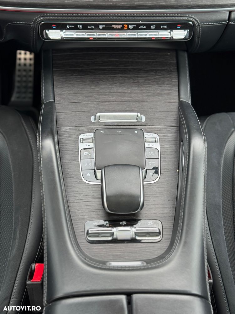 Mercedes-Benz GLE - 28