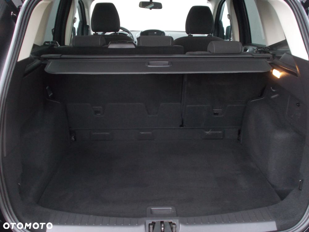 Ford Kuga - 10