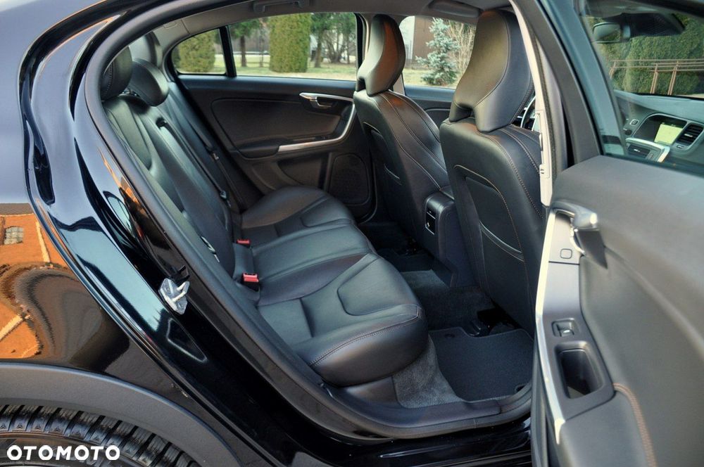 Volvo S60 - 19