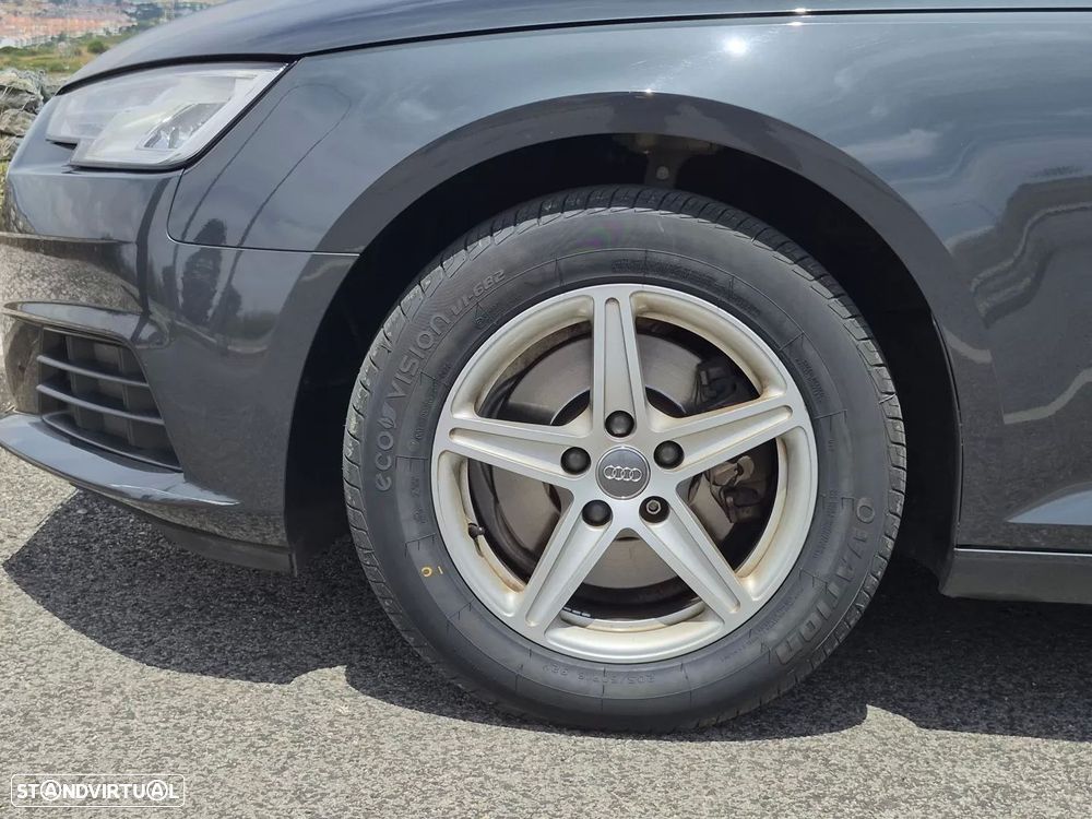 Audi A4 2.0 TDI Advance - 26