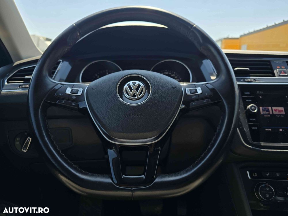 Volkswagen Tiguan - 15