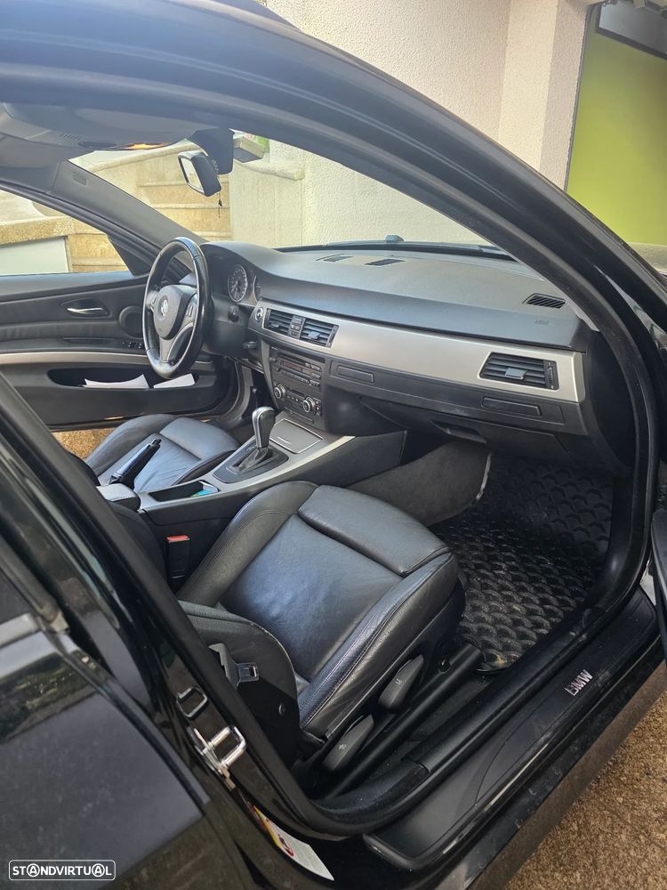 BMW 320 dA - 8