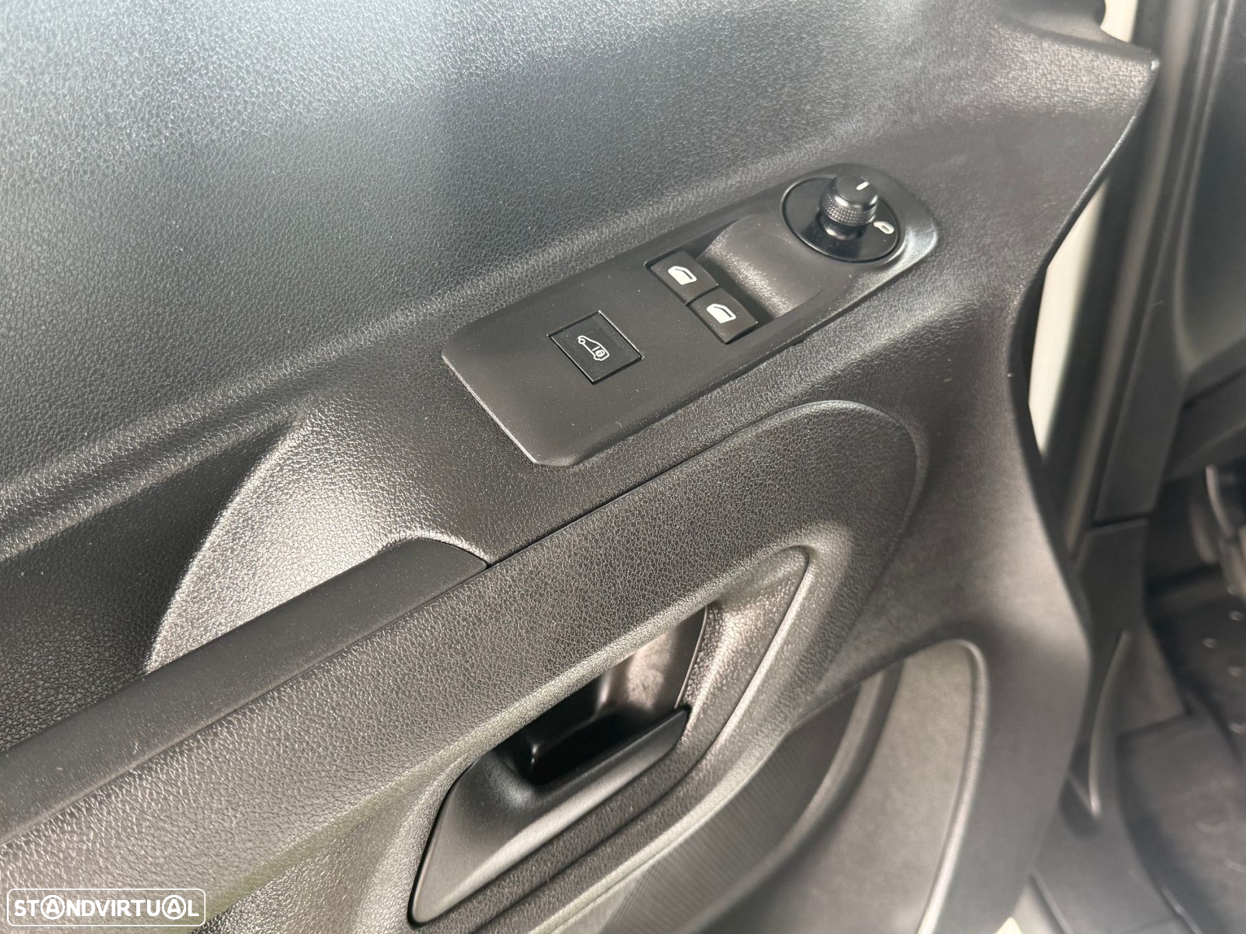 Peugeot Partner 1.5 BlueHDi Pro Standard - 25