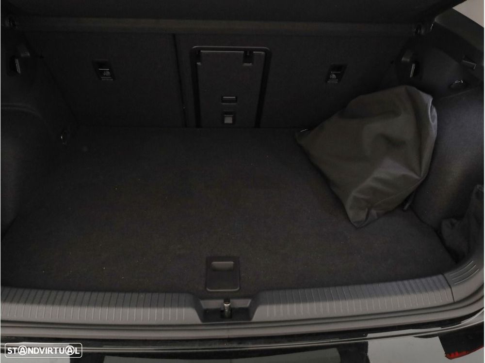 VW Golf 1.5 TSI e-Hybrid Life DSG - 17