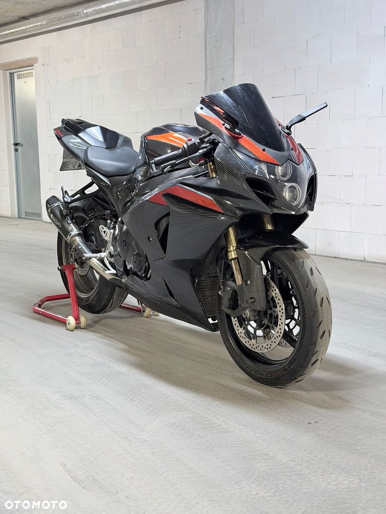 Suzuki GSX-R - 2