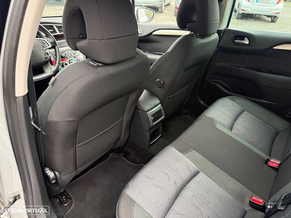 Citroën C4 1.6 HDi Attraction - 22