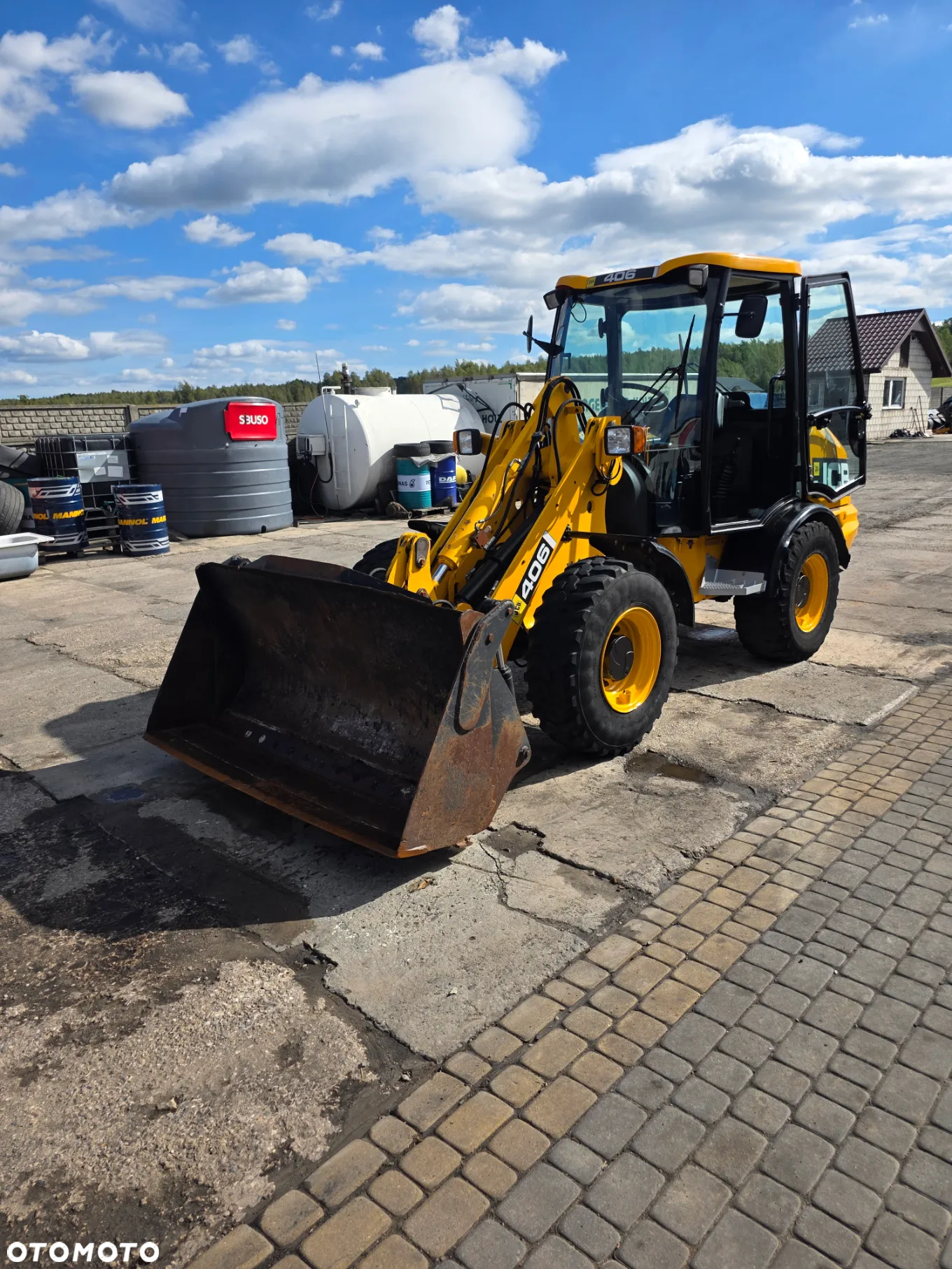 JCB 406 - 10