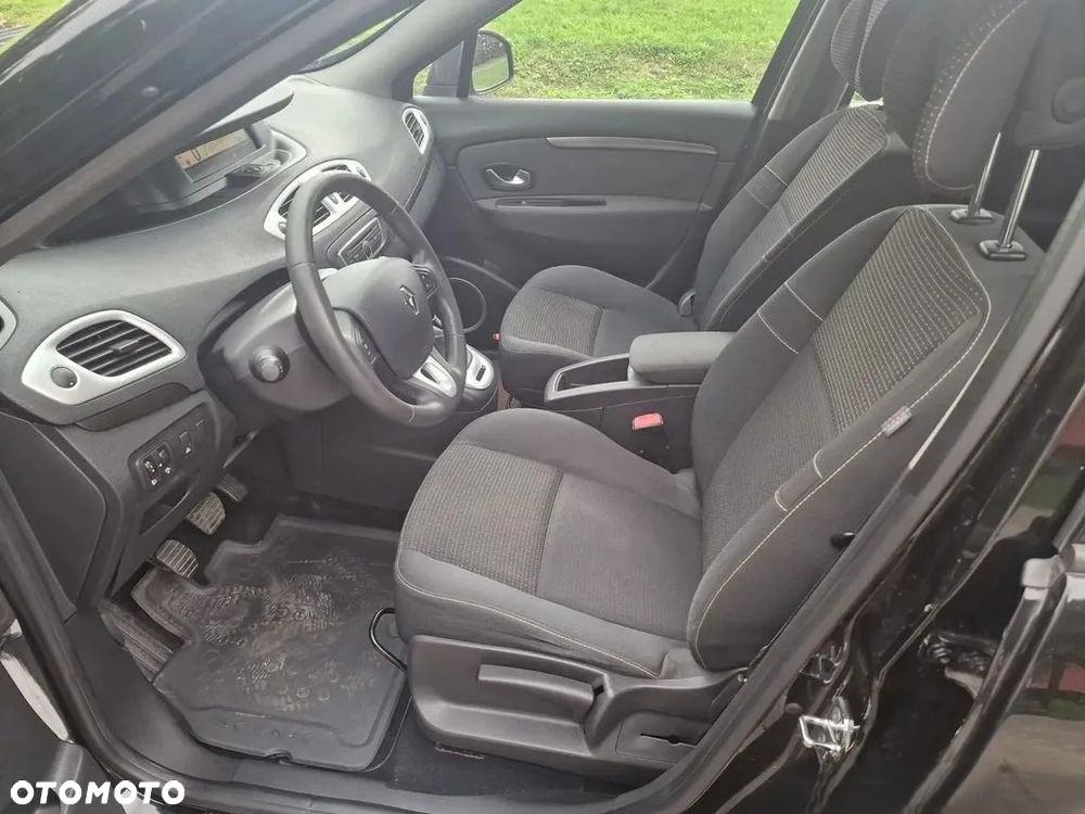 Renault Grand Scenic Gr 1.4 16V TCE Bose Edition - 10