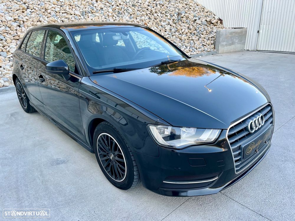 Audi A3 Sportback 1.6 TDI Attraction Ultra - 12