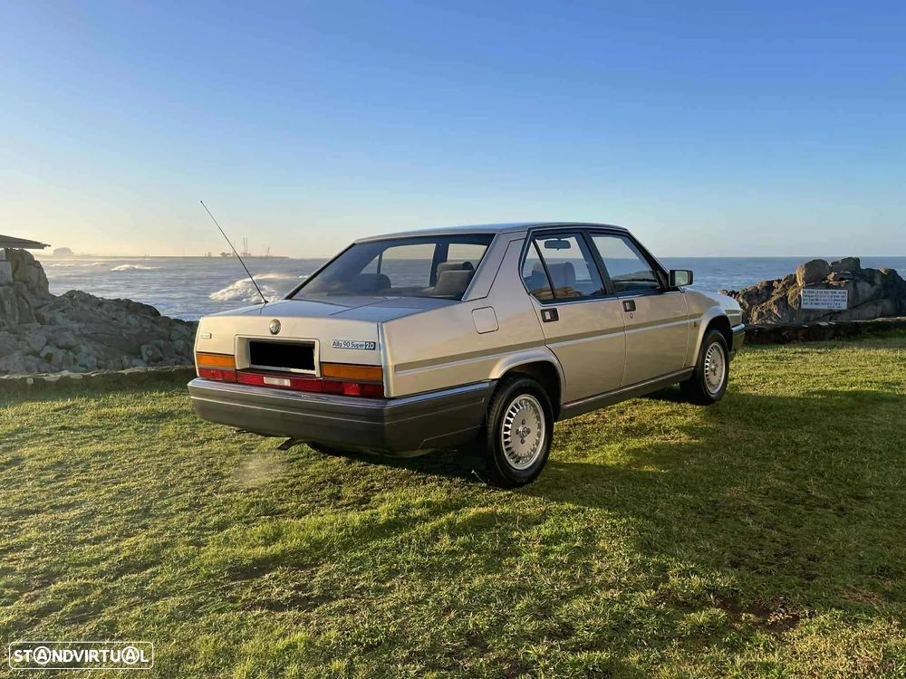 Alfa Romeo 90 2.0 S - 55