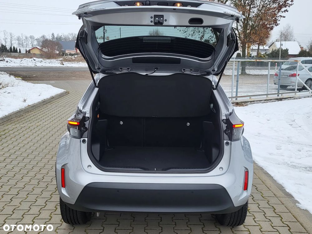 Toyota Yaris Cross Hybrid 1.5 Style AWD - 26