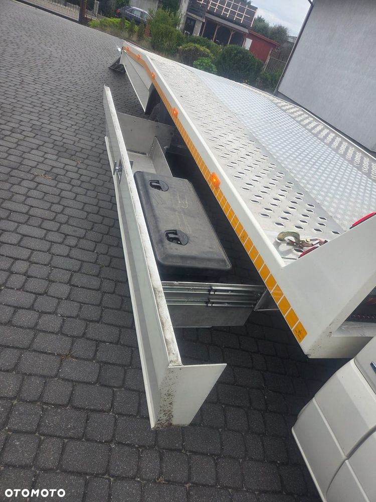 Mercedes-Benz SPRINTER - 27