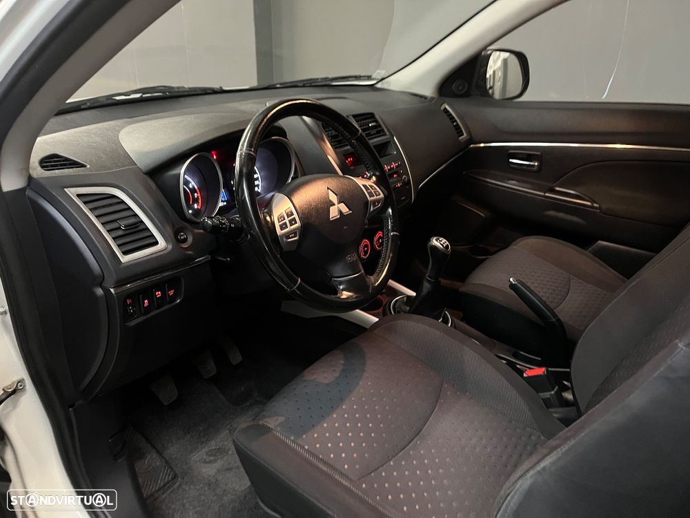 Mitsubishi ASX 1.6 Intense - 18
