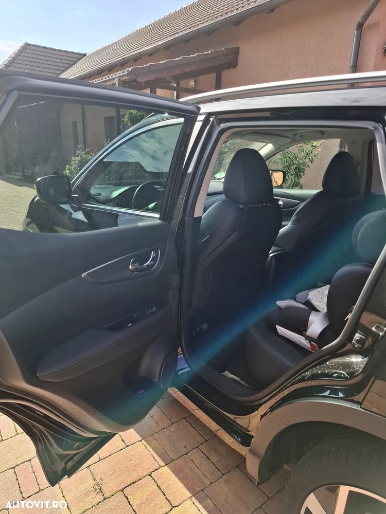 Nissan Qashqai 1.7 dCi Xtronic ALL-MODE 4x4i TEKNA - 28