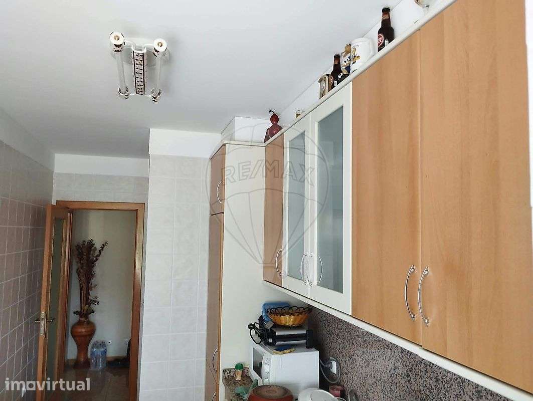 Apartamento T2 para arrendamento - Grande imagem: 2/17