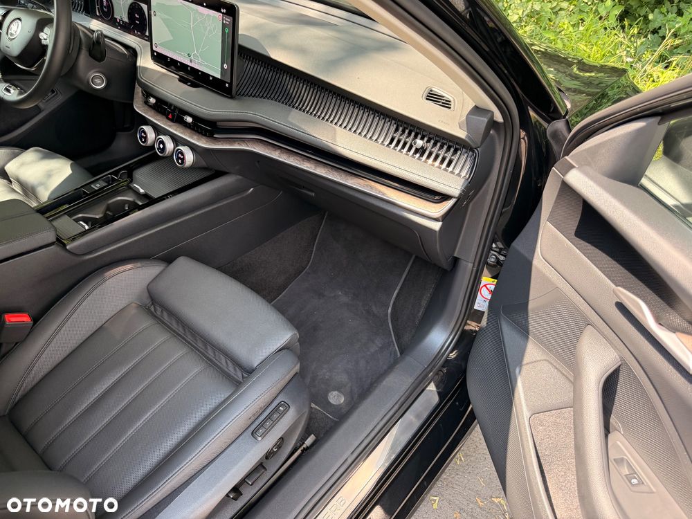 Skoda Superb 2.0 TDI SCR 4x4 L&K DSG - 21