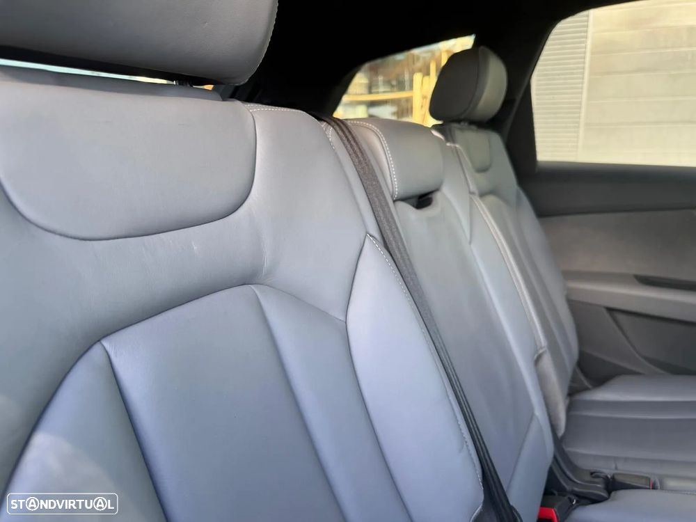 Audi Q7 3.0 TDI quattro S-line Tiptronic - 32