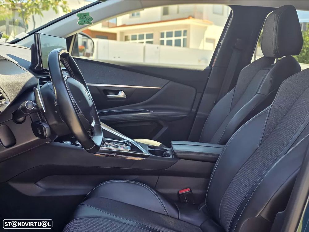 Peugeot 3008 1.6 Hybrid Allure e-EAT8 - 28