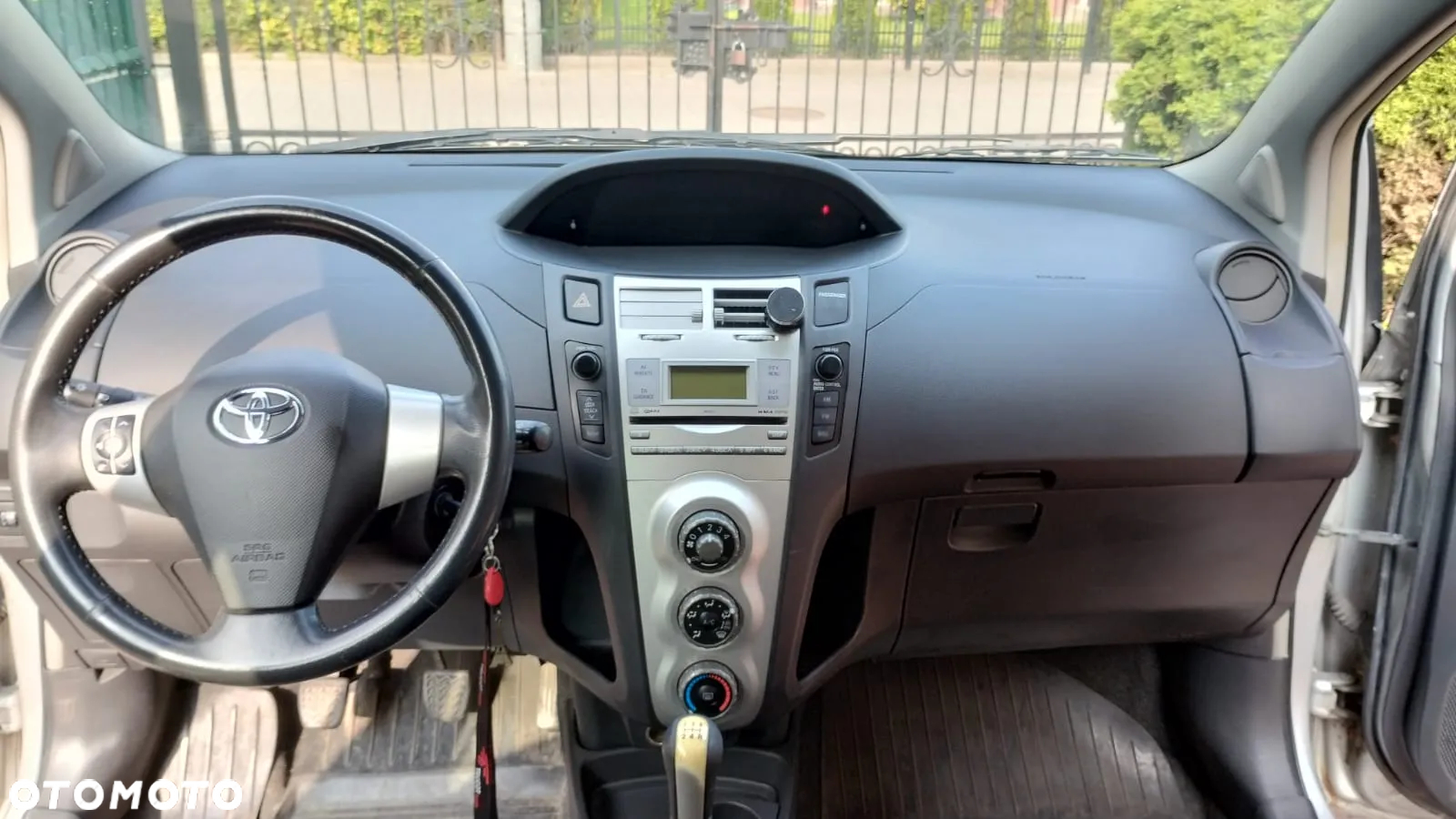 Toyota Yaris - 6