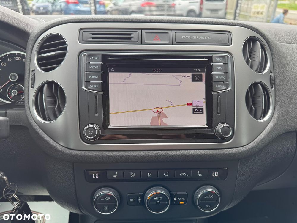 Volkswagen Tiguan - 27