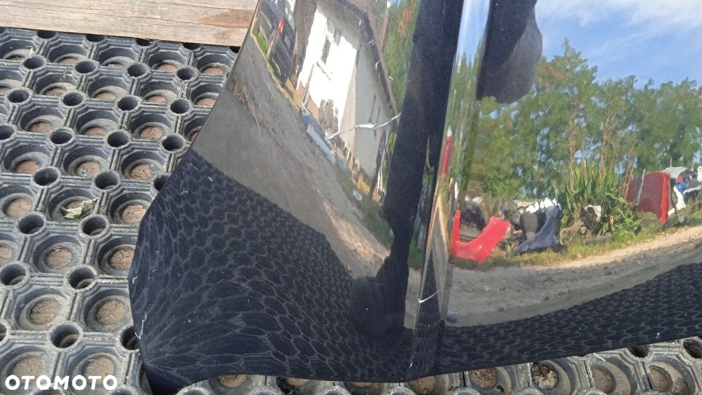 AUDI A4 B8  BŁOTNIK PRZÓD PRAWY LZ9Y - 8