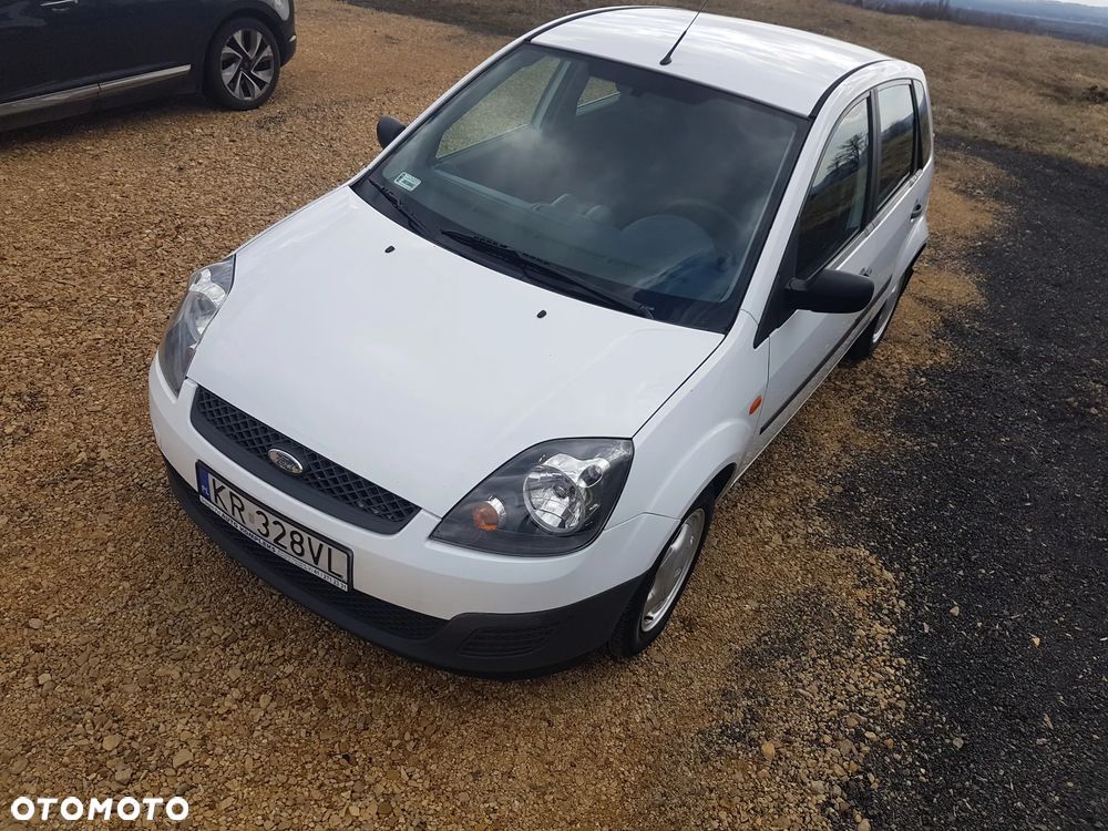 Ford Fiesta 1.25 Ambiente - 8