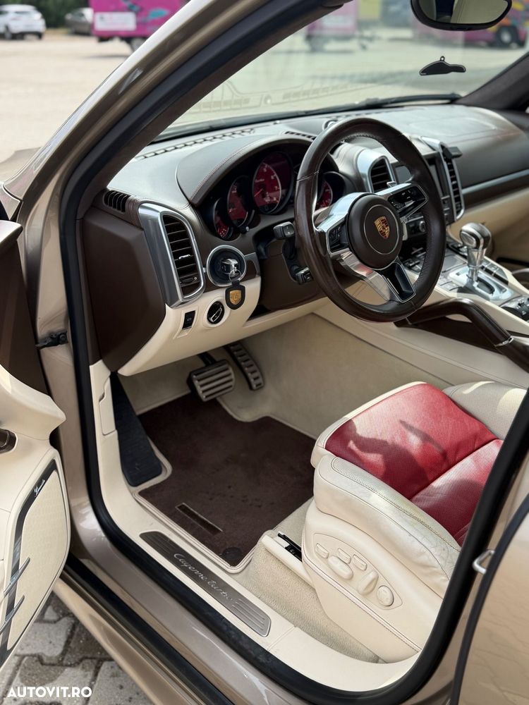 Porsche Cayenne - 18