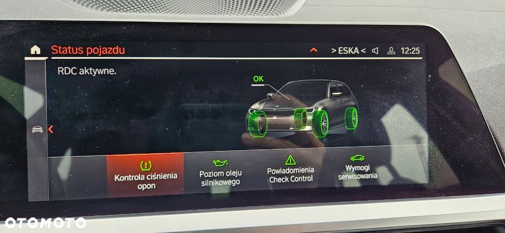 BMW Seria 3 320i Luxury Line - 32