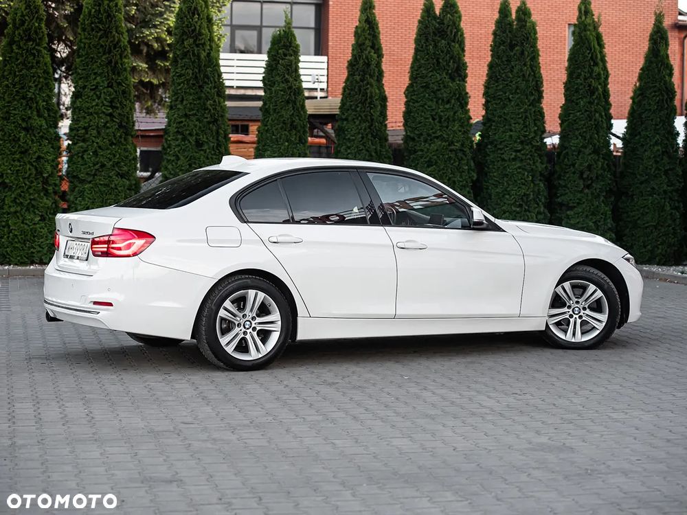 BMW Seria 3 320d xDrive Sport Line Shadow - 15
