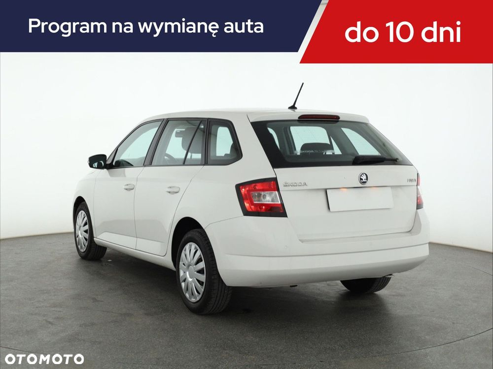 Skoda Fabia 2015 photo 5
