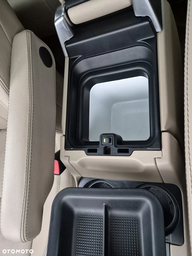 Land Rover Discovery IV 3.0 V6 SC Landmark - 24