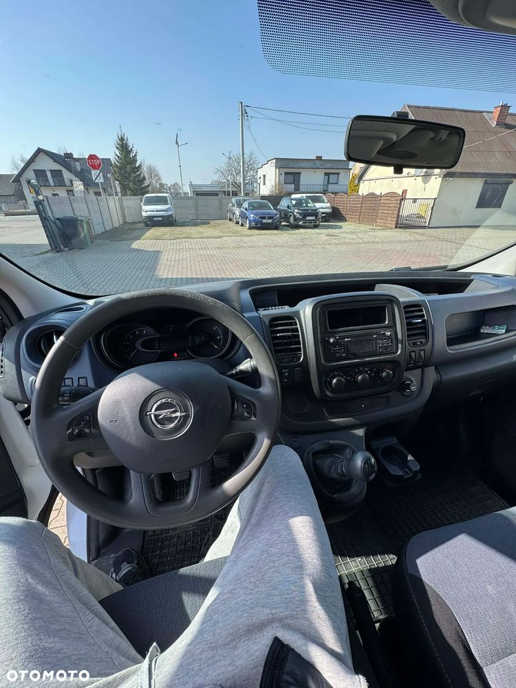 Opel Vivaro - 9