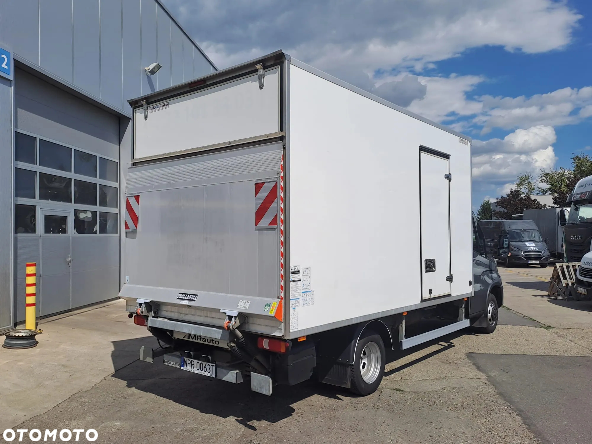 Iveco 50C18 BLIŹNIAK KONTENER Z WINDĄ 1000 kg SILNIK 3 LITRY LEDY !!! - 4